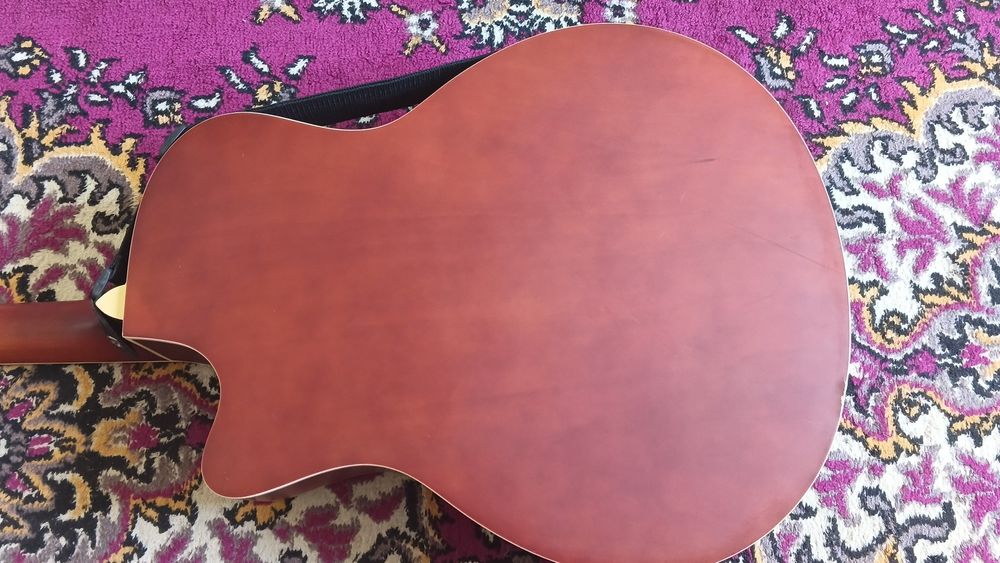 Acoustic guitar Kepma