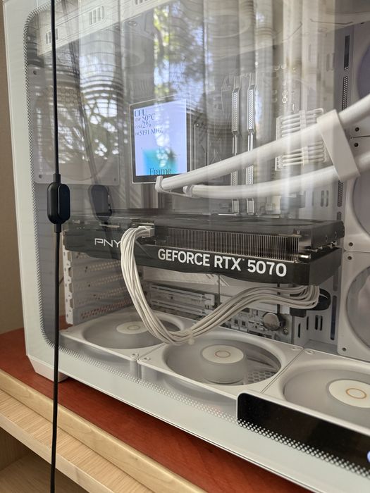 Видеокарта RTX 5070 PNY 12 ГБ
