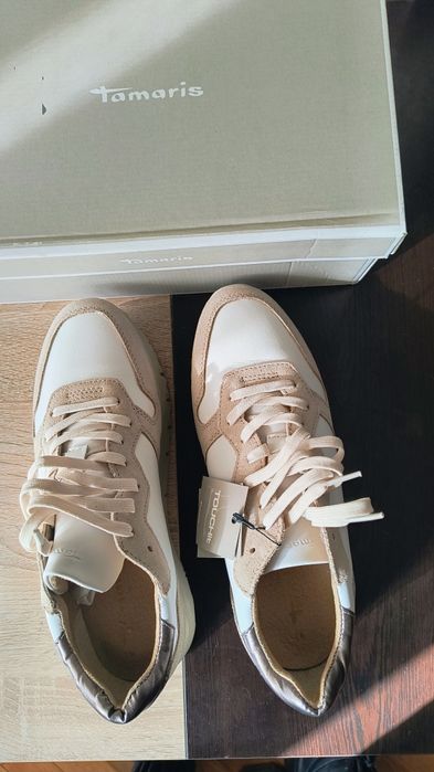 Чисто нови маратонки Tamaris – естествена кожа, 41 номер (от Париж)