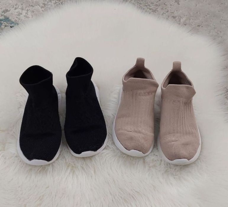 Adidași nr 32.. 19 cm interior 30 lei ambele perechi