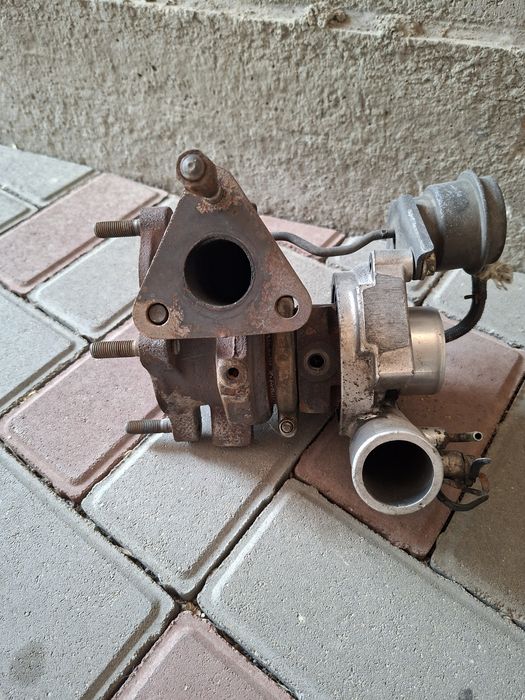 Продам запчасти на делику булка.