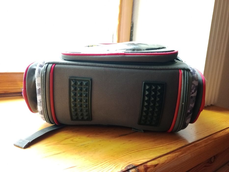 Рюкзак школьный для мальчика в хорошем состоянии