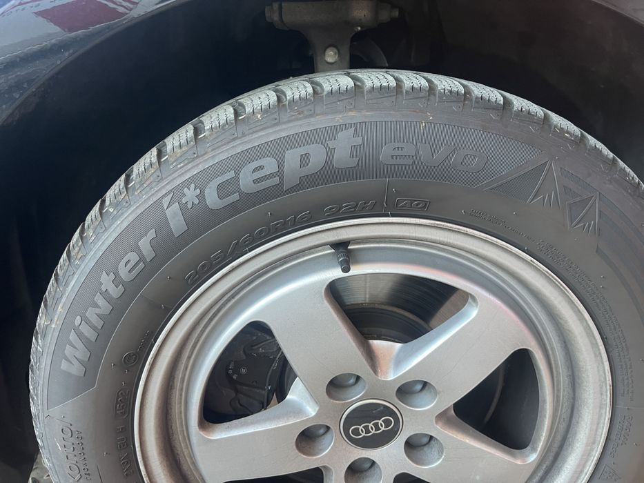 Set 4 roti Hankook winter icept evo R16 205/60