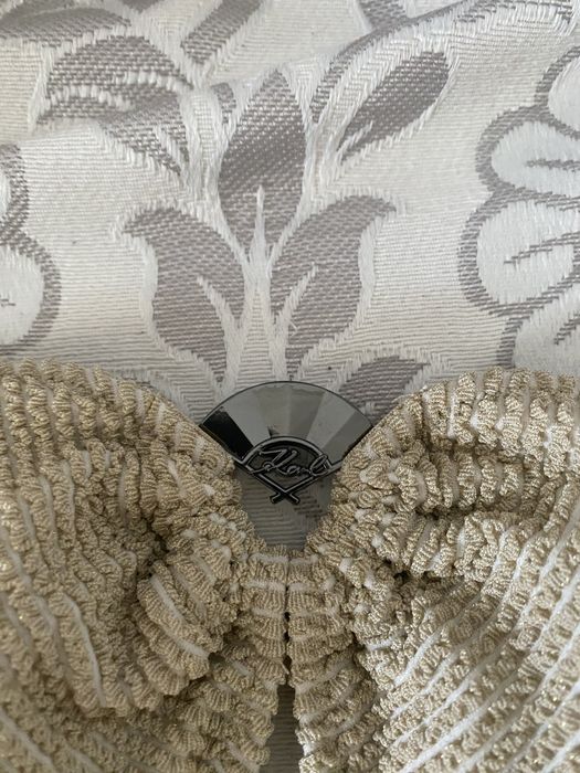 Продам новый купальник