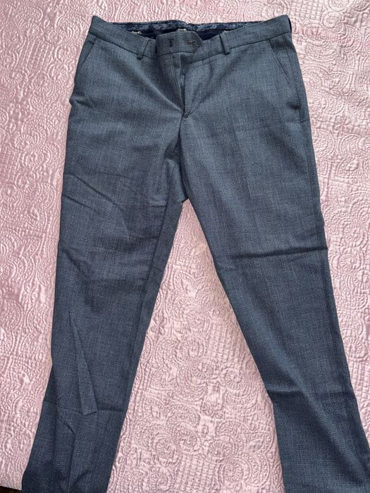 Продается мужской кастюм. Размер 54