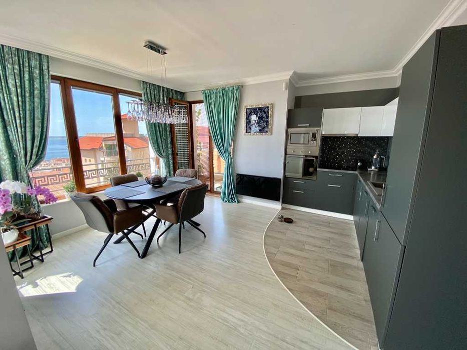 Продава се Тристаен апартамент в Свети Влас - 125 кв.м за 2000 €/кв.м - Снимка #4