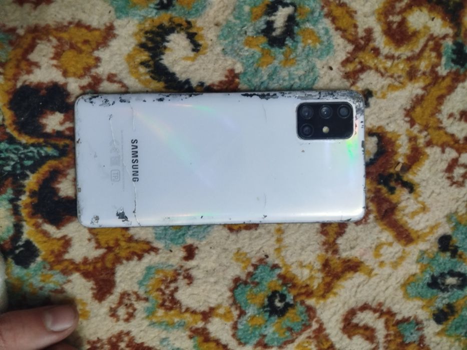 Продам Самсунг а71 с минусом