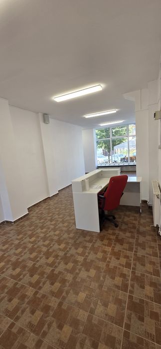 Spațiu comercial de închiriat.