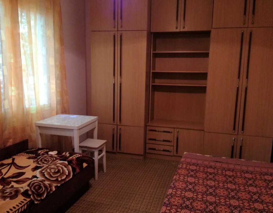 Дава се под наем Тристаен апартамент в Пловдив, Старият град - 90 кв.м за 448.8 € - Снимка #3