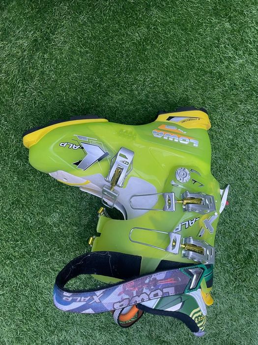 Clăpari Aproape Noi