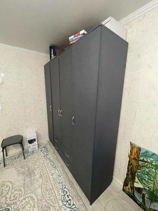 Шкаф в хорошем состояние
