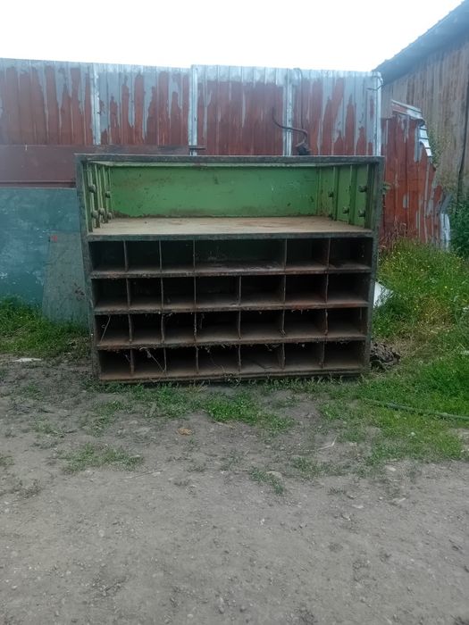 Raft Metalic Industrial / Organizator Scule și Atelier Vintage (Pigeon Hole)