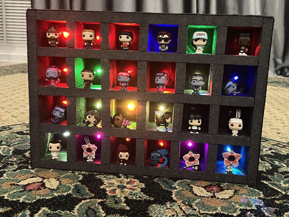 Полка для коллекционирования