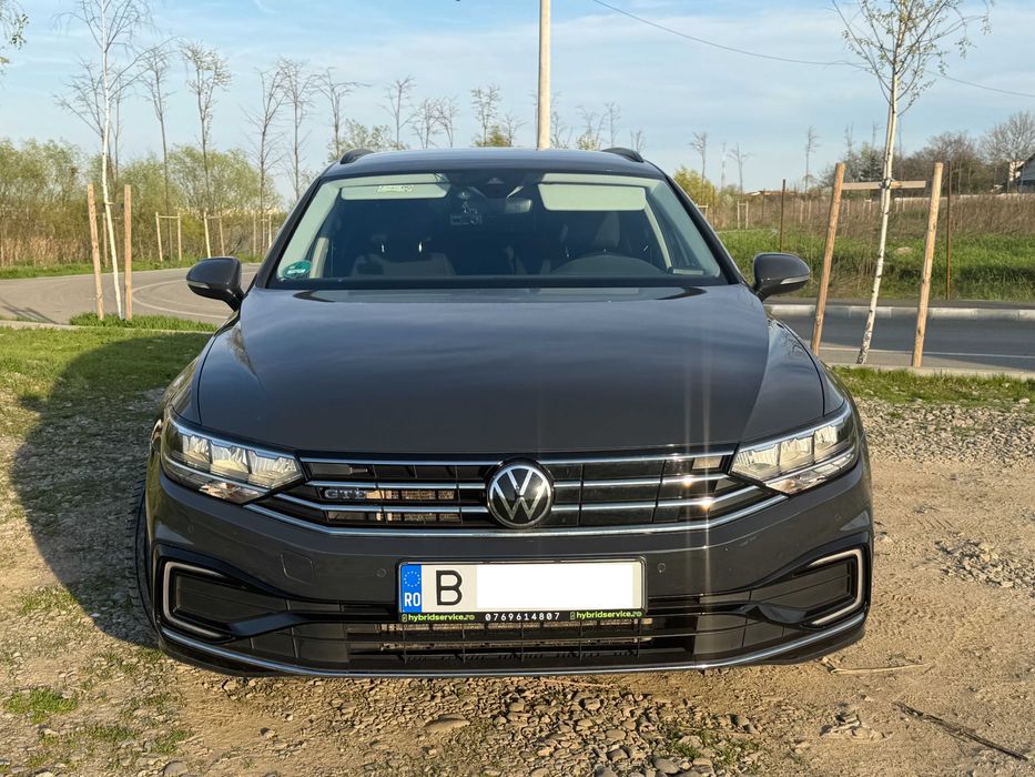 Vand schimb Volkswagen Passat B8 facelift GTE 2021 plug in hybrid full led navigatie touch carplay scaune incalzite benzina + electric roti 17