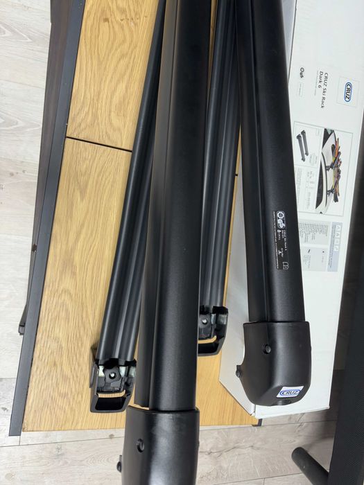 Багажник за ски и сноуборд CRUZ 6 BLACK