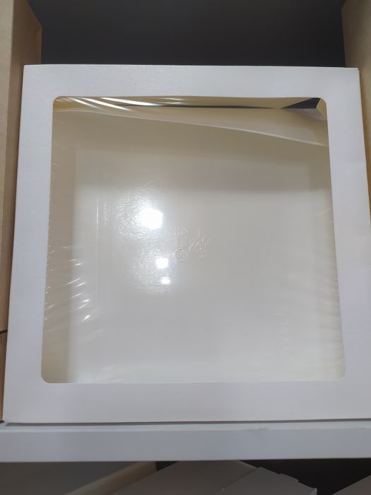 Bento tort shirinliklar uchun karobkalar