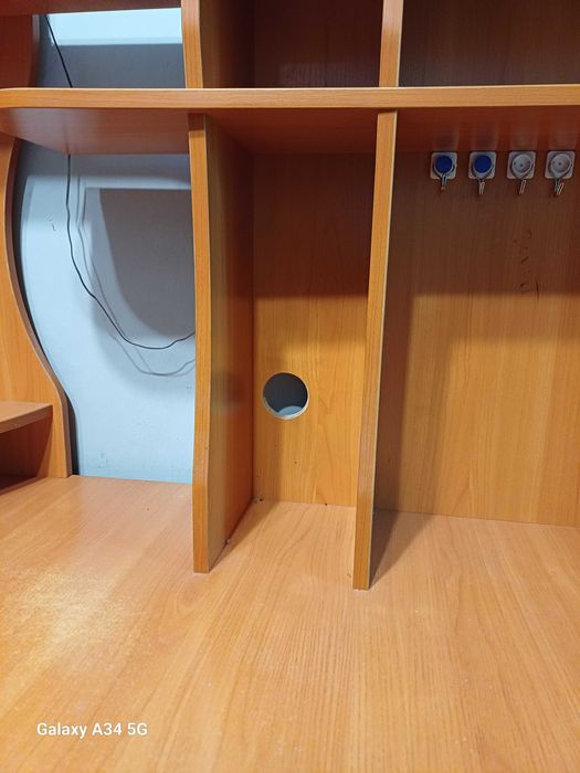 Продам компьютерный стол