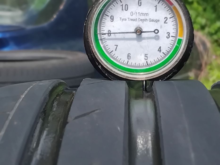 Гуми 225 45 19 Бриджстоун Bridgestone 2 броя - нов внос. Не са нови! Посочената цена е за един брой гума.