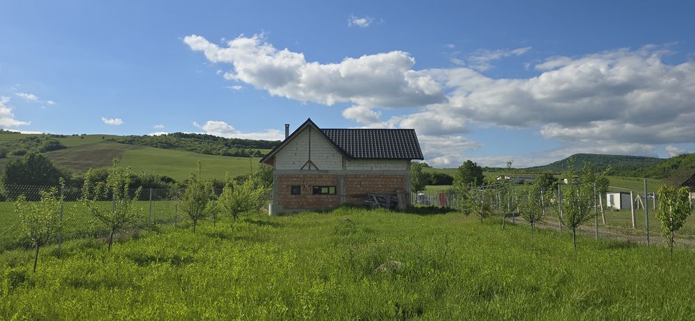 Casa la rosu, posibilitate de modificare