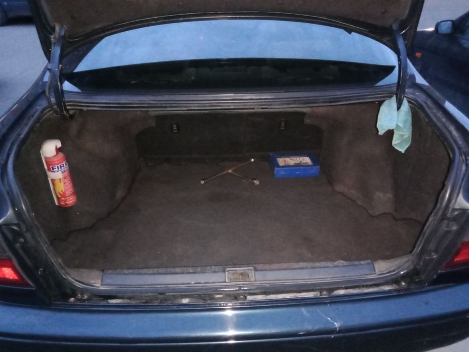 Продам тоета Карина е