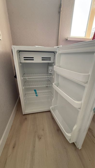 Продается холодильник Бирюса 90