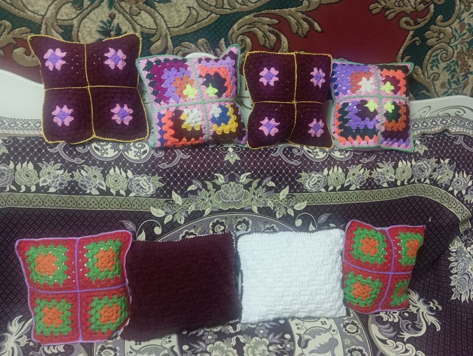 Продам декоративные подушки.