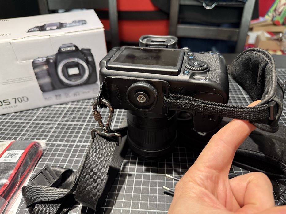 Camera foto/video DSLR Canon EOS 70D Body - in stare perfecta de funcționare