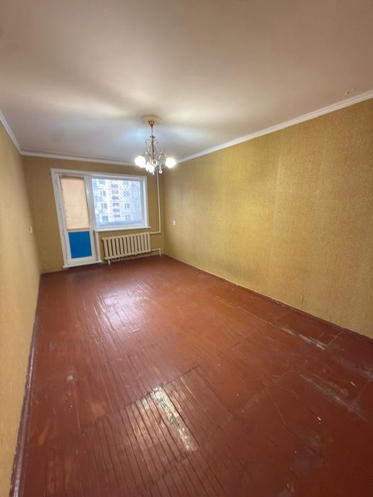 Продам 2 комн,кв, центр, 3/5