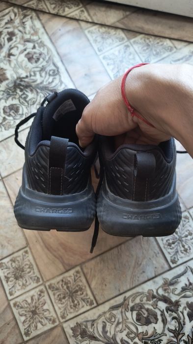 Under Armour Charged Commit TR 4