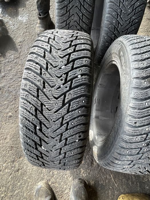 Дсика. С балонм срочно срочно