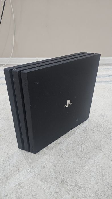 Sony Playstation 4 Pro 1 Tb
