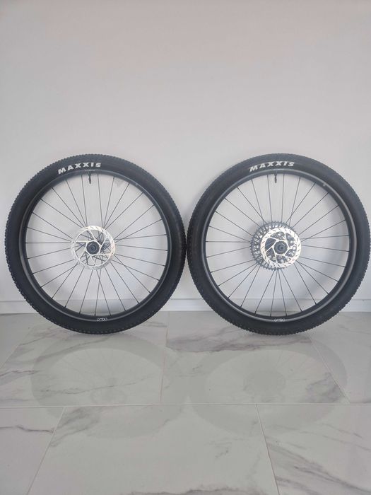 Карбонови Капли Oquo Mountain Performance MP30TEAM