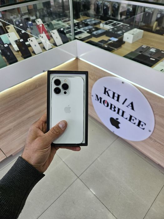 Iphone 13 pro.       .