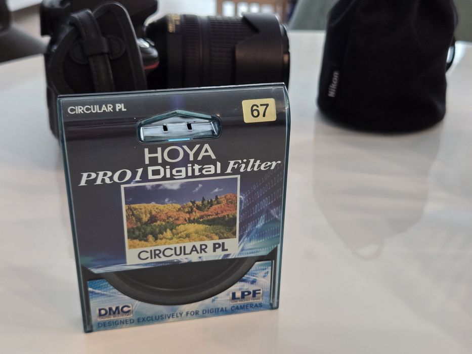 Set Complet Nikon D5200 - Obiectiv Versatil 18-140mm + Fix 50mm f/1.8 + Filtru Hoya + Geantă Lowepro