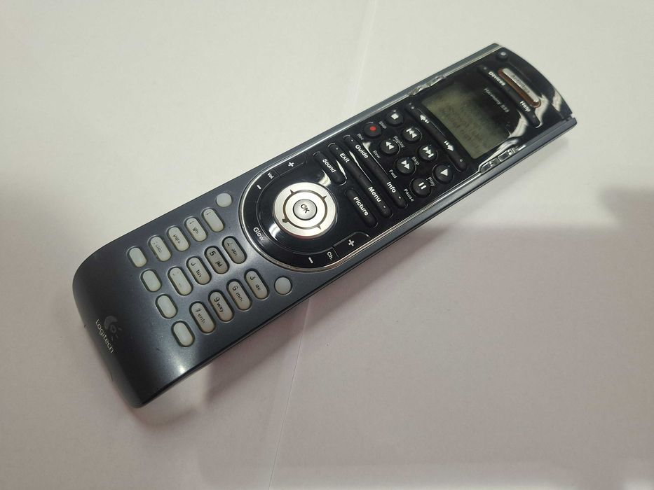Logitech Harmony 555 Universal Remote Control