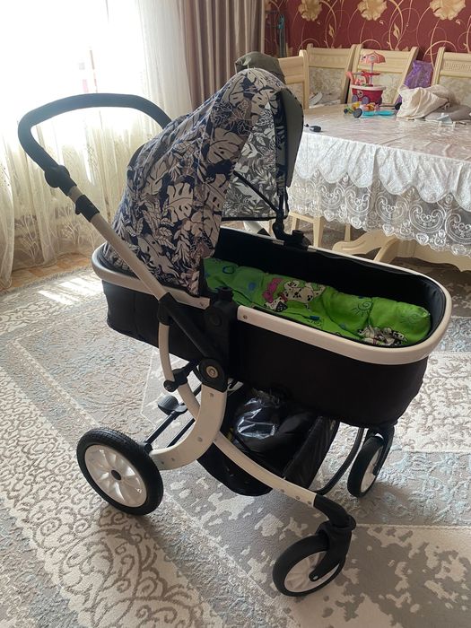 Продам детскую коляску