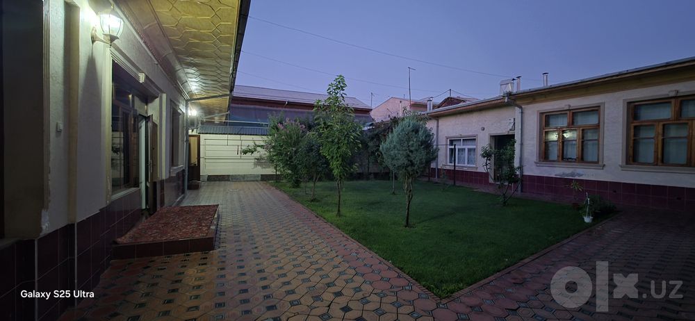 Kirib yashashga tayyor 14xonali uy