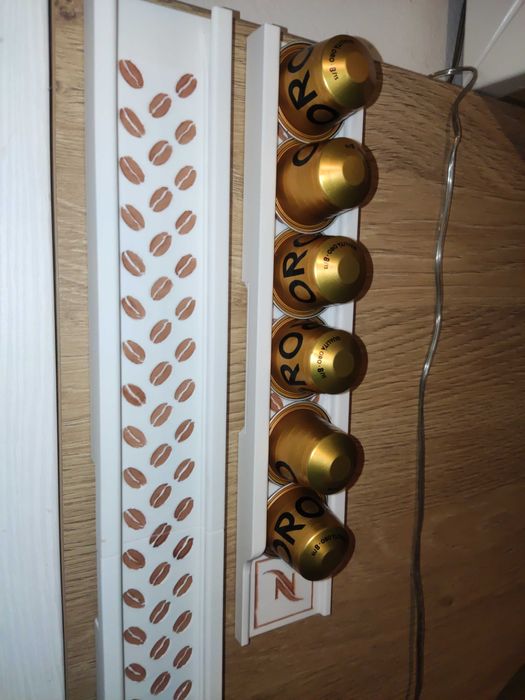 Органайзер за капсули за кафе – стенен модел 6 / 10 бр.