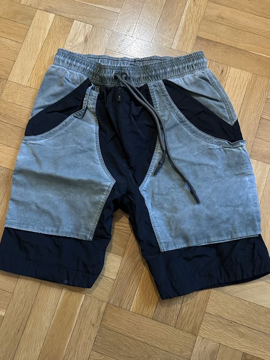 Къси панталони на LUDA