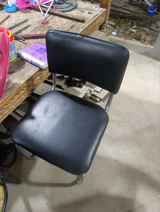 Stul sotiladi holati yaxshi