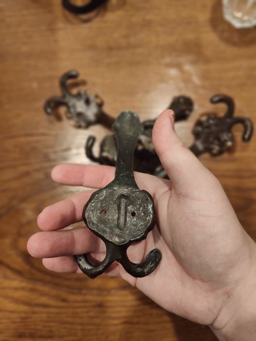 Feronerie Carlig Cuier Vintage din Metal