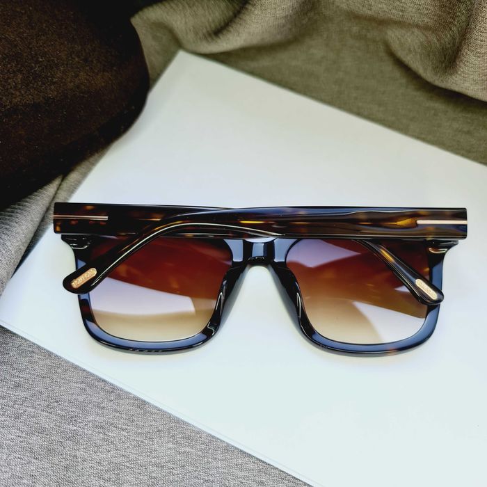 Солнцезащитные очки TF.