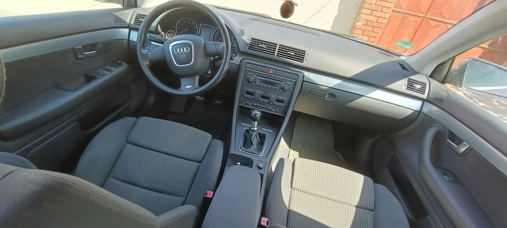 AUDI A4 Avant 2005 — imagine 2