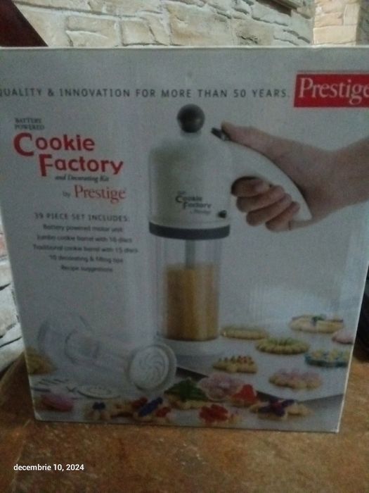 Presa electrica pentru biscuiti,