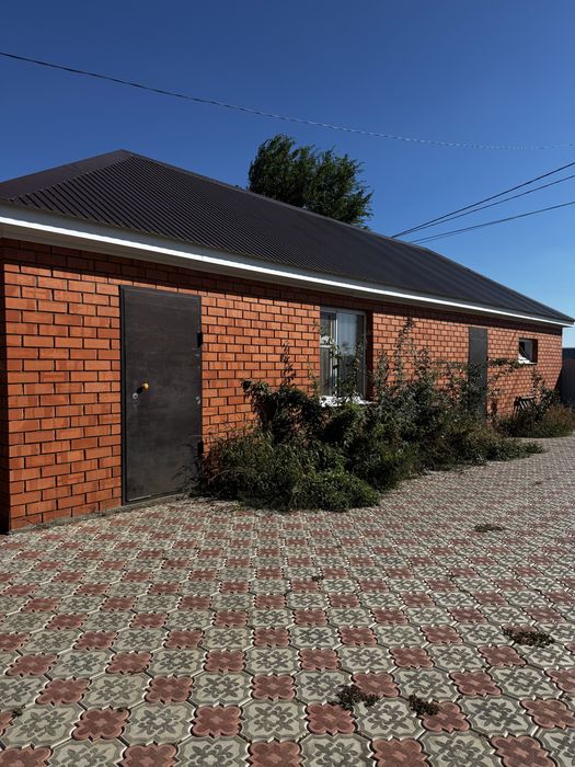 Продается дом с гаражом , 2018 г