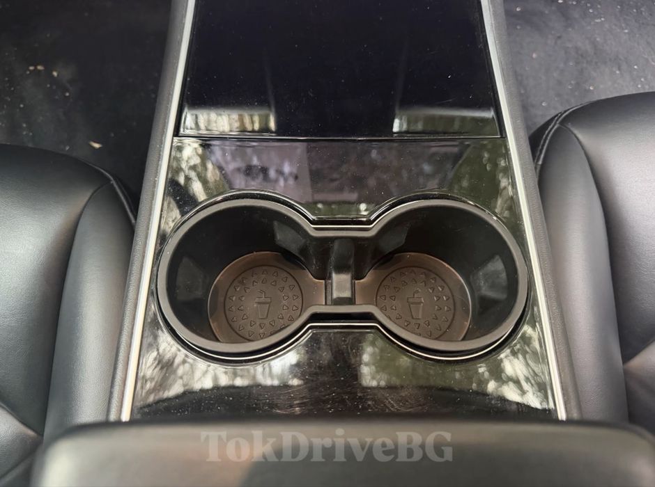 Двойна поставка за чаши за централна конзола за Tesla Model 3/Y
