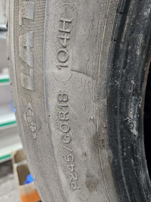 Продам шины летние MICHELIN 245/60 R18