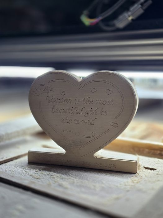 Дървено сърце с опция за персонализирано име и текст