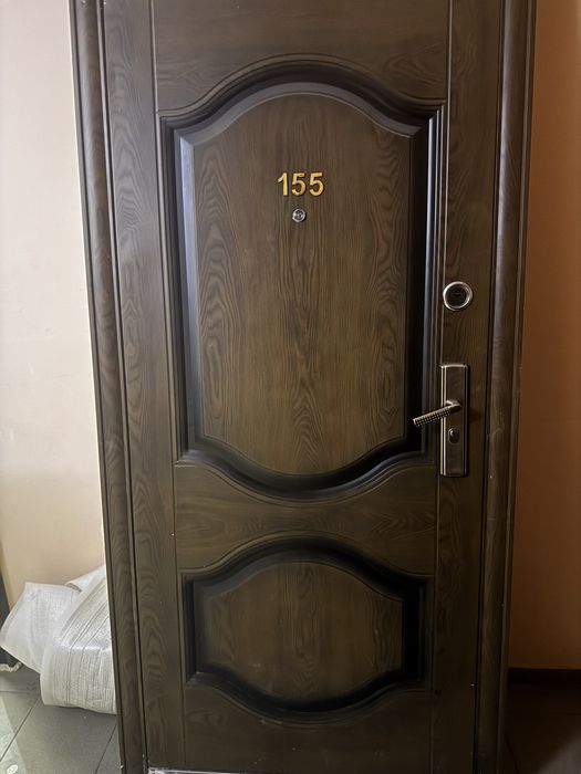 Продам дверь в хорошем состоянии