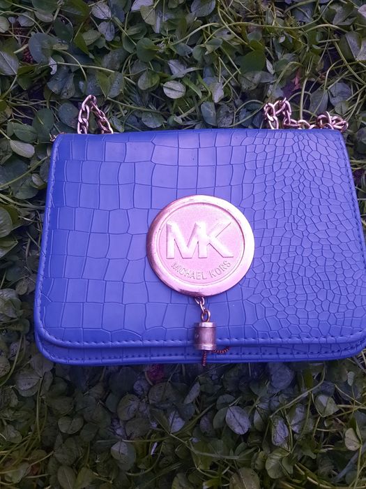 Продам пеналы и сумку